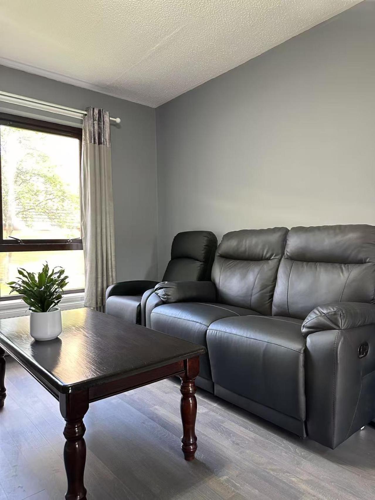 Apartment Two Bedroom Flat In Center