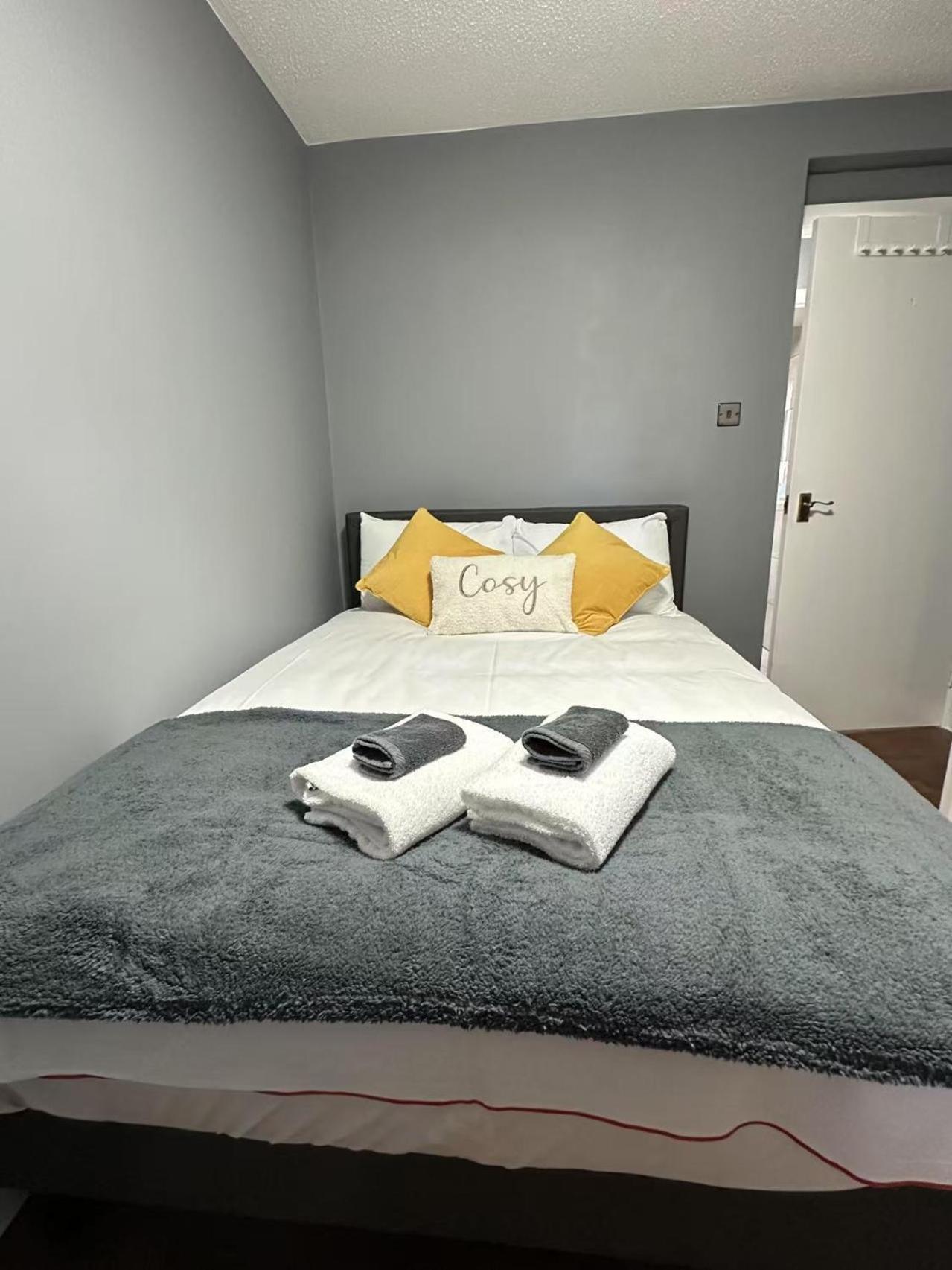 Apartment Two Bedroom Flat In Center *